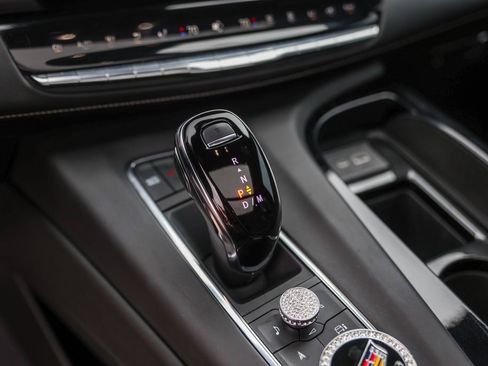 Used 2023 Cadillac Escalade V w/ LPO, ONYX Package image 22