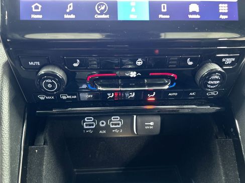 Certified 2023 Jeep Grand Cherokee L Limited image 17