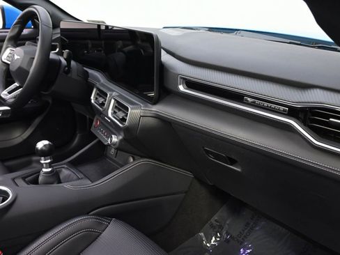 Used 2025 Ford Mustang GT Premium RWD image 19