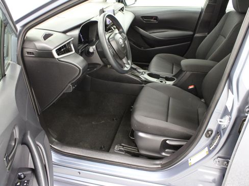 Used 2026 Toyota Corolla LE FWD image 13