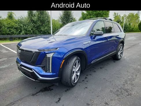 Used 2026 Cadillac Vistiq Sport AWD/4WD image 3