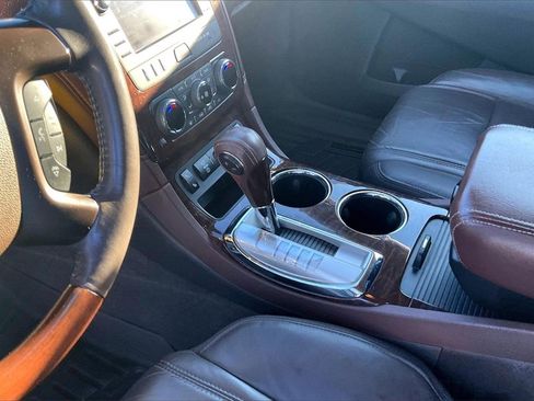 Used 2014 Buick Enclave Leather image 18