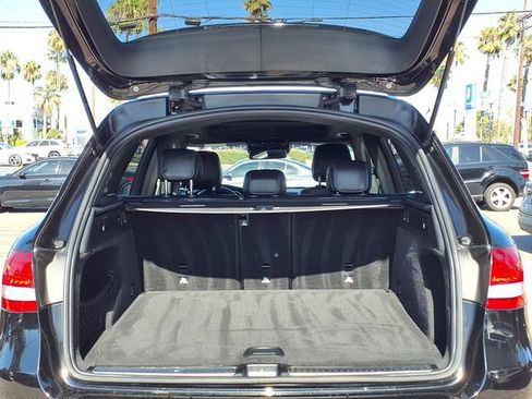 Used 2018 Mercedes-Benz GLC 300 w/ AMG Line image 8