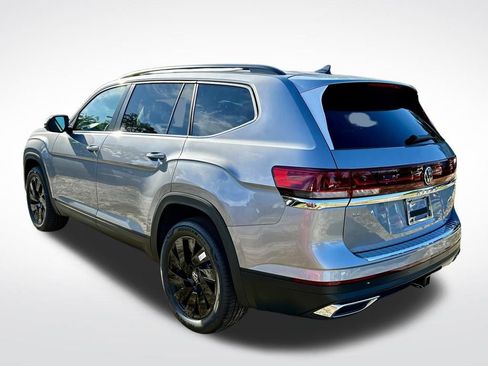 New 2026 Volkswagen Atlas SE FWD image 4