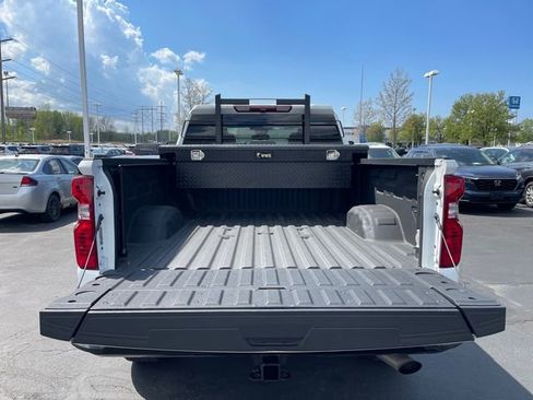 Used 2024 Chevrolet Silverado 2500 Custom w/ Custom Convenience Package AWD/4WD image 17