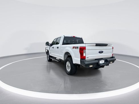 Used 2019 Ford F250 XL w/ STX Appearance Package AWD/4WD image 6