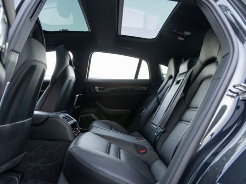 Certified 2023 Porsche Panamera image 45