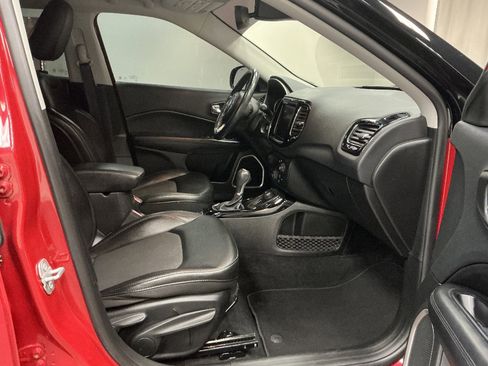 Used 2020 Jeep Compass Latitude image 29