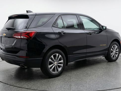 Used 2025 Chevrolet Equinox LT image 9