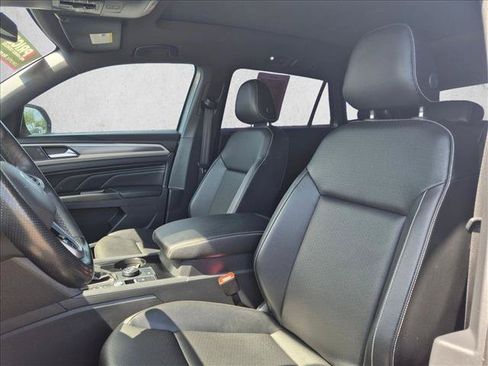 Used 2020 Volkswagen Atlas Cross Sport SEL R-Line AWD/4WD image 24