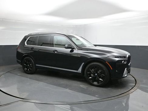 New 2026 BMW X7 xDrive40i w/ Executive Package image 17