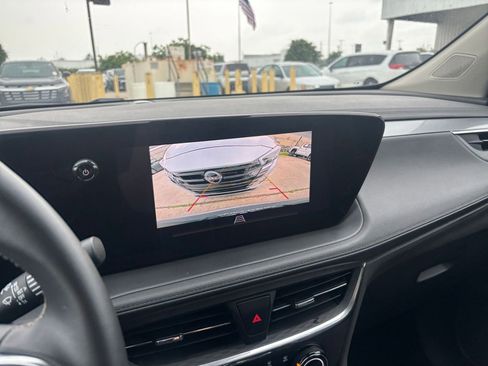 Used 2025 Buick Encore GX Preferred FWD image 22