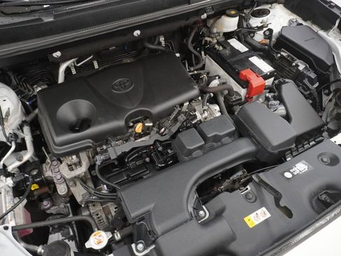 Used 2022 Toyota RAV4 XLE Premium image 52