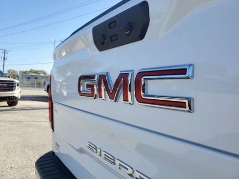 New 2026 GMC Sierra 1500 SLT w/ SLT Premium Plus Package AWD/4WD image 7