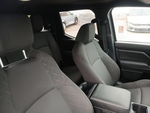 Used 2024 Toyota Tacoma SR AWD/4WD image 22