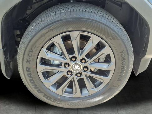 Used 2027 Toyota Land Cruiser AWD/4WD image 9