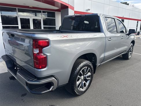 Used 2023 Chevrolet Silverado 1500 LT image 8