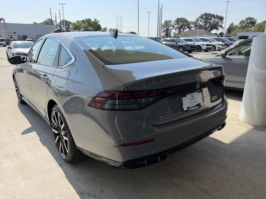 Certified 2024 Honda Accord Touring image 7