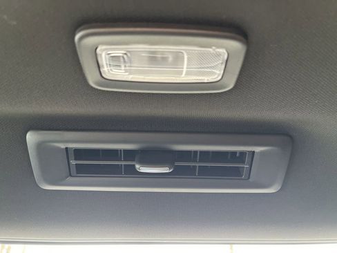 New 2026 GMC Yukon XL Denali w/ Sun & Power Step Package AWD/4WD image 22