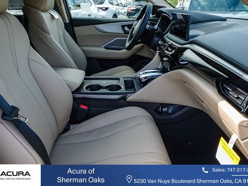 Used 2025 Acura MDX FWD w/ Technology Package image 24
