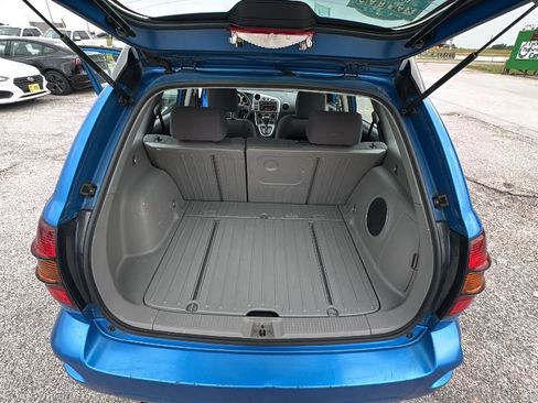 Used 2008 Pontiac Vibe w/ Sport Package FWD image 17