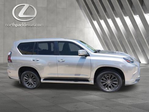 Certified 2023 Lexus GX 460 Premium AWD/4WD image 4