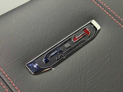 New 2026 GMC Yukon AT4 Ultimate AWD/4WD image 32