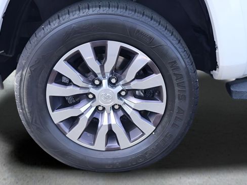 Certified 2021 Toyota Tacoma Limited image 27