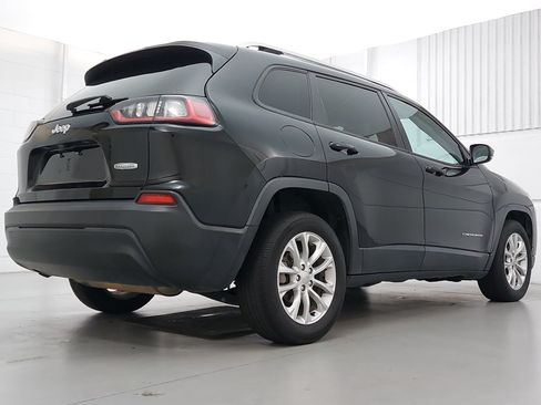 Used 2021 Jeep Cherokee Latitude FWD image 7