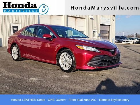 Used 2019 Toyota Camry XLE image 1