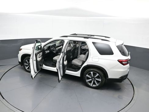 Certified 2023 Honda Pilot Touring image 46