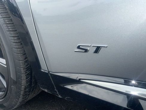 Used 2025 Buick Envision Sport Touring image 10