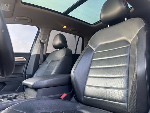 Used 2019 Volkswagen Atlas SEL Premium AWD/4WD image 41