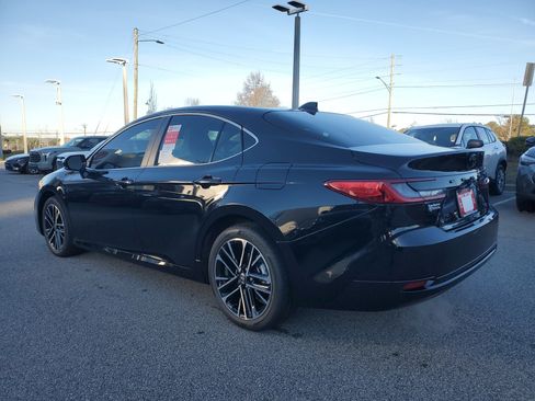 New 2026 Toyota Camry XLE image 4