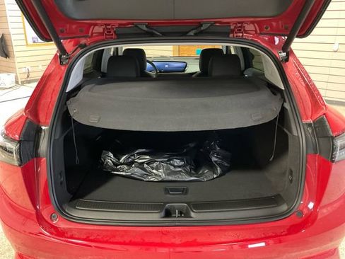 New 2025 Buick Envision Avenir image 11