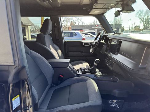 Used 2025 Ford Bronco Big Bend image 39
