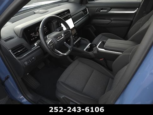 Used 2025 GMC Terrain Elevation image 9