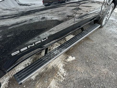 Used 2025 GMC Sierra 1500 Denali Ultimate image 15