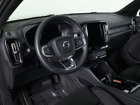 Used 2023 Volvo XC40 Recharge Ultimate w/ Protection Package Premier AWD/4WD image 14