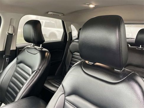 Certified 2022 Ford Edge SEL image 22