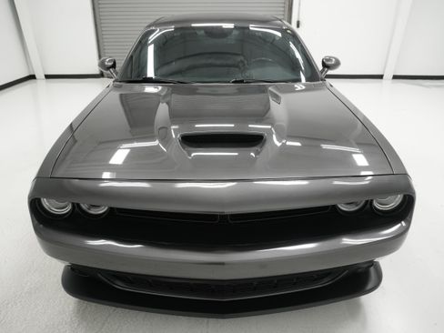 Used 2021 Dodge Challenger R/T w/ Blacktop Package RWD image 2
