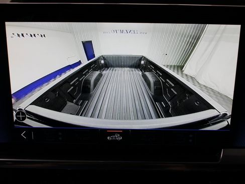 Used 2024 Chevrolet Silverado 1500 LTZ w/ LTZ Premium Package image 22