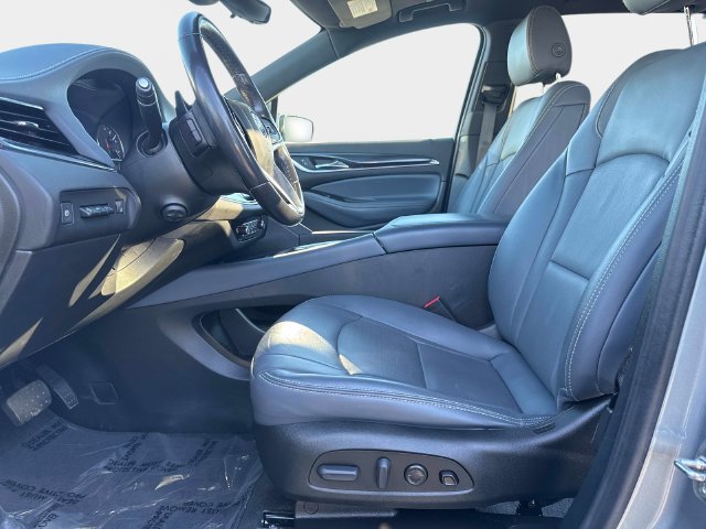 Used 2023 Buick Enclave Premium w/ Experience Buick Package AWD/4WD image 17