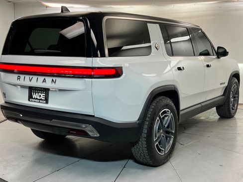 Used 2025 Rivian R1S Adventure Dual AWD/4WD image 5