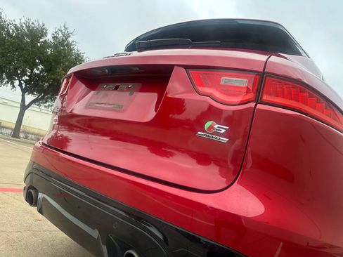 Used 2020 Jaguar F-PACE S image 13