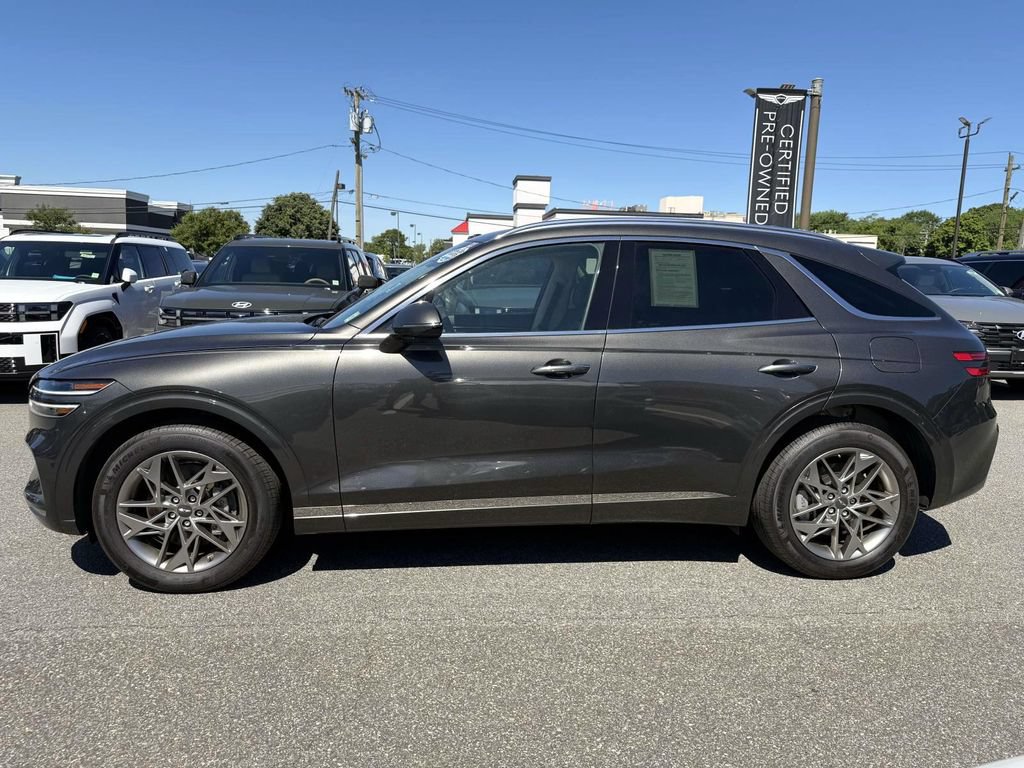 Certified 2025 Genesis GV70 2.5T AWD/4WD image 8