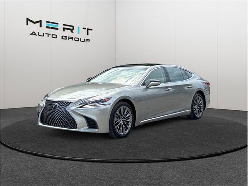 Used 2018 Lexus LS 500 w/ Luxury Package RWD image 4