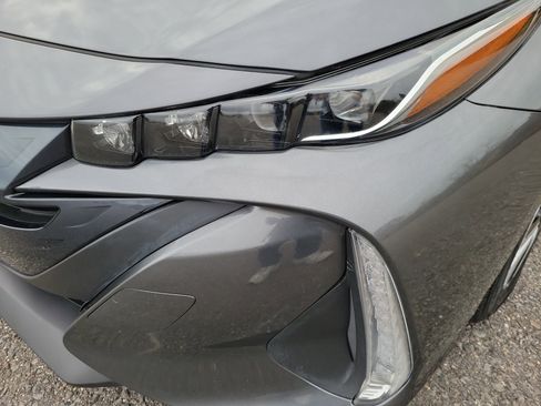 Used 2018 Toyota Prius Prime Plus image 9