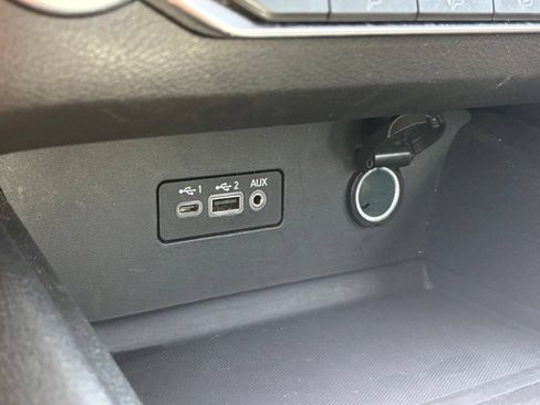 Used 2025 Nissan Altima 2.5 SV FWD image 8