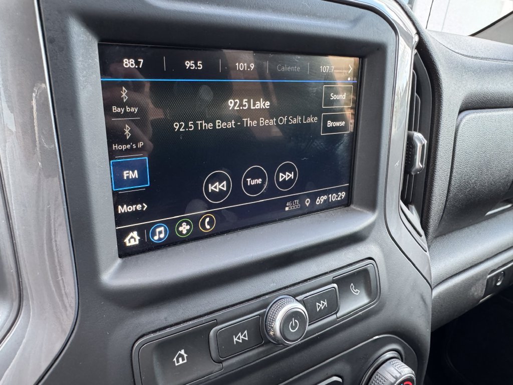 Used 2019 Chevrolet Silverado 1500 Custom w/ Custom Value Package AWD/4WD image 13